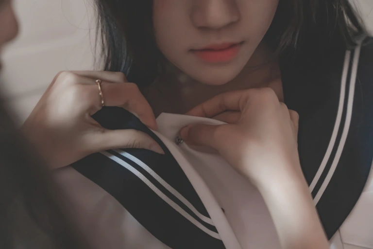 木棉棉《皆（制服×妹抖）（&桜桃喵）》主题写真：33张全套美图