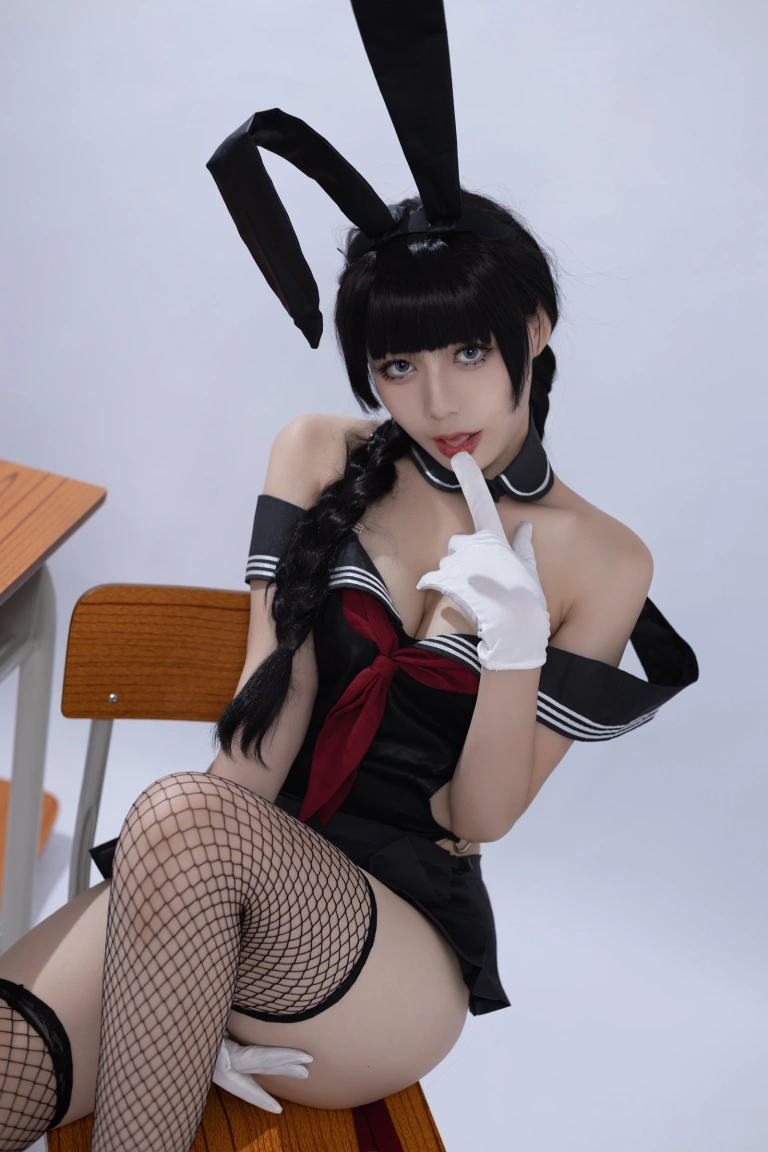 九言《卯月桃子》主题写真：33张全套美图