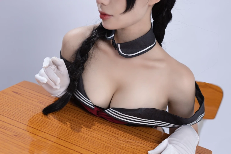 九言《卯月桃子》主题写真：33张全套美图
