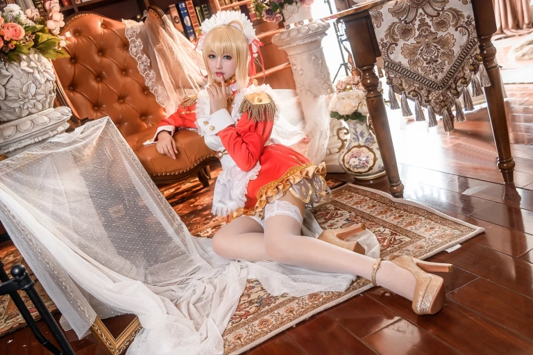 羽生三未《尼禄》主题写真：34张全套美图