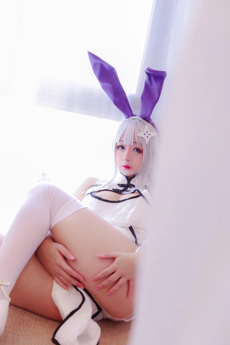 日奈娇(椎名莜)《白旗袍》主题写真：42张全套美图
