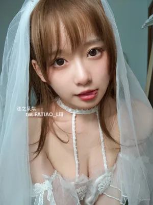 迷之呆梨《花嫁》主题写真：70张全套美图，含3个视频