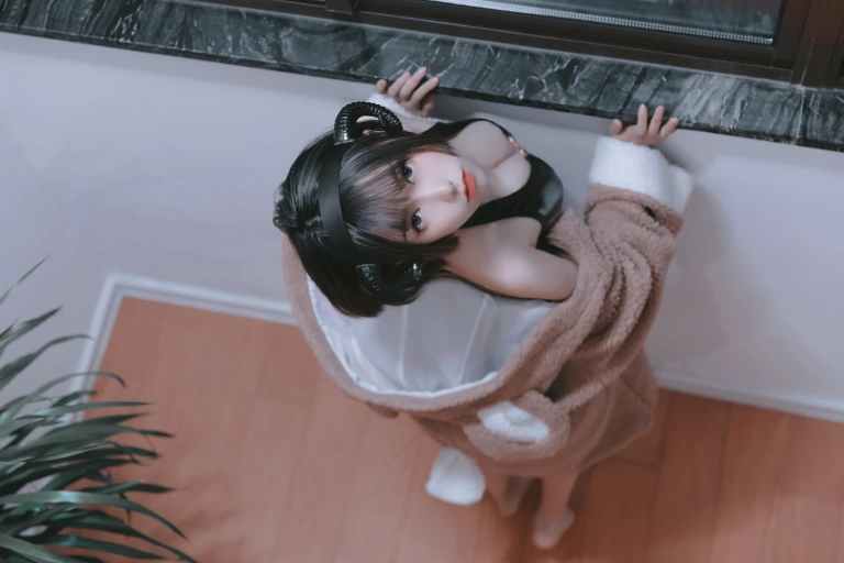 芋圆侑子《小恶魔》主题写真：9张全套美图