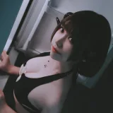 芋圆侑子《小恶魔》主题写真：9张全套美图
