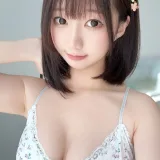 雫しずく《[Fantia] 2025年01月订阅》主题写真：391张全套美图