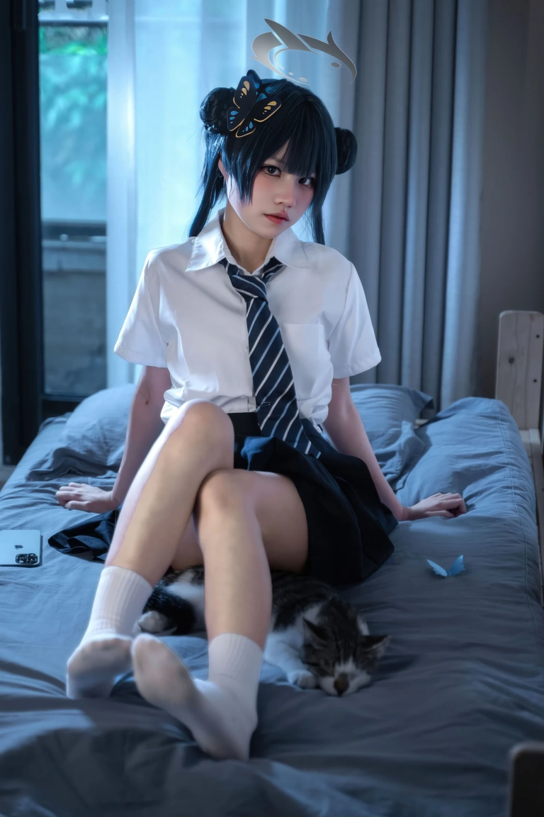 清水凪《蔚蓝档案 龙华妃咲JK》主题写真：52张全套美图