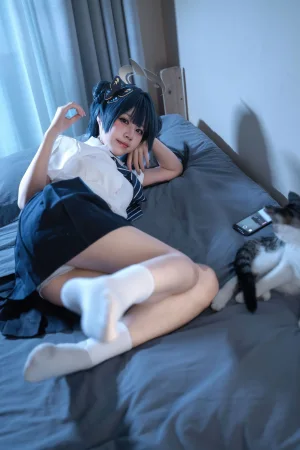 清水凪《蔚蓝档案 龙华妃咲JK》主题写真：52张全套美图