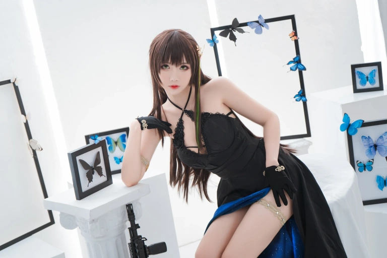面饼仙儿《M4A1》主题写真：21张全套美图