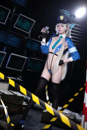 双木扶苏《toki 警察ver》主题写真：51张全套美图