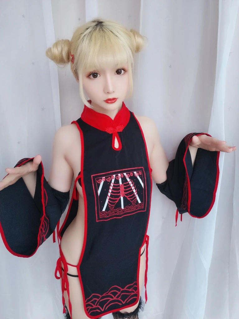 星之迟迟《VOL.2 幼齿僵尸包》主题写真：61张全套美图