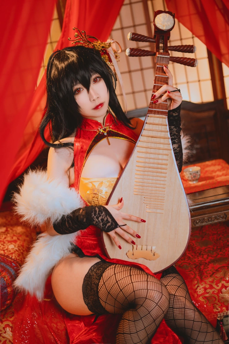 贞子蜜桃《大凤旗袍》主题写真：10张全套美图