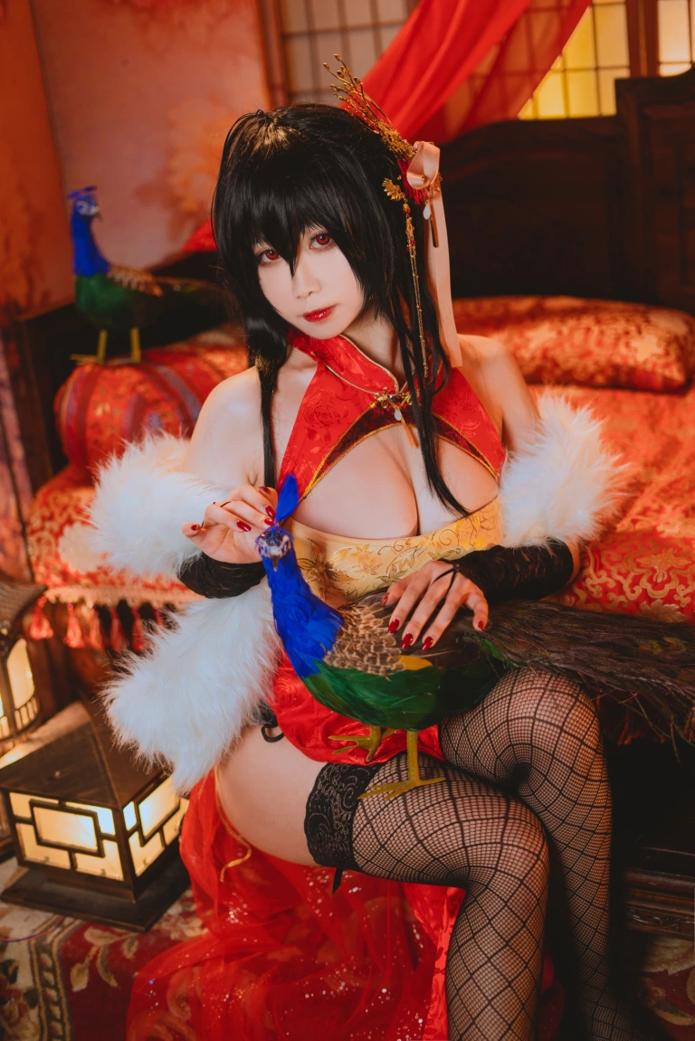 贞子蜜桃《大凤旗袍》主题写真：10张全套美图