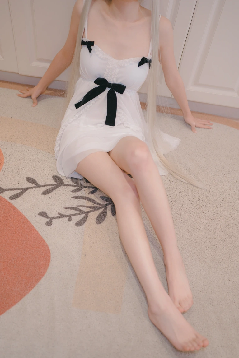吃了个迟《穹妹》主题写真：125张全套美图