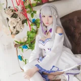 瓜希酱《艾米莉亚》主题写真：16张全套美图