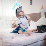 九柒喵《体操服白子》主题写真：17张全套美图