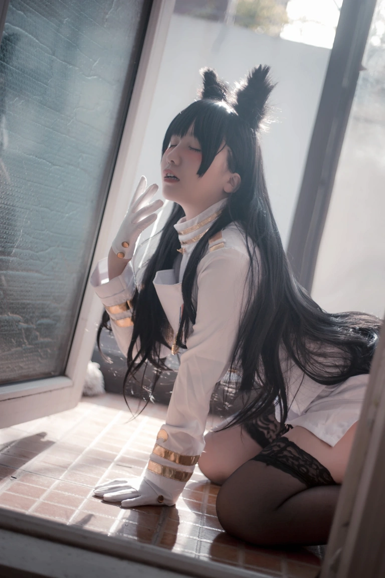 阿半今天很开心《爱宕原皮》主题写真：24张全套美图