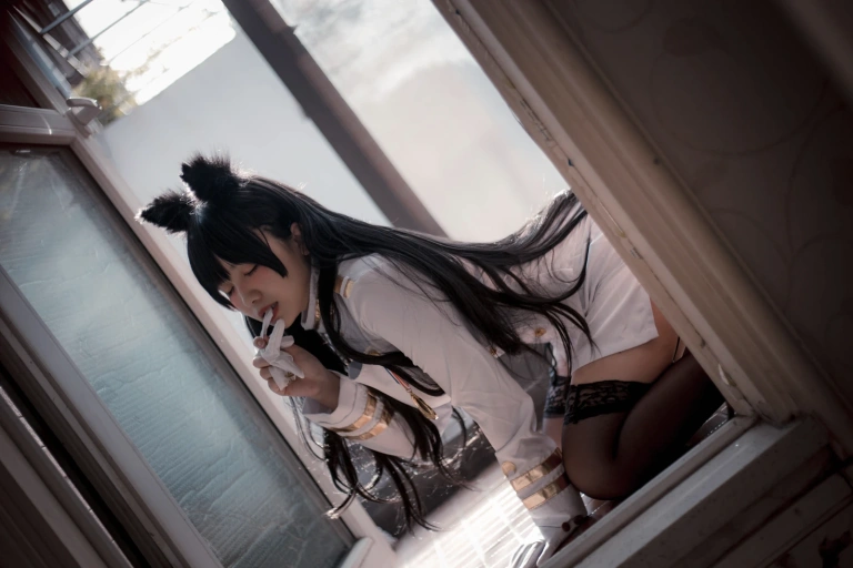 阿半今天很开心《爱宕原皮》主题写真：24张全套美图