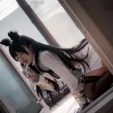 阿半今天很开心《爱宕原皮》主题写真：24张全套美图