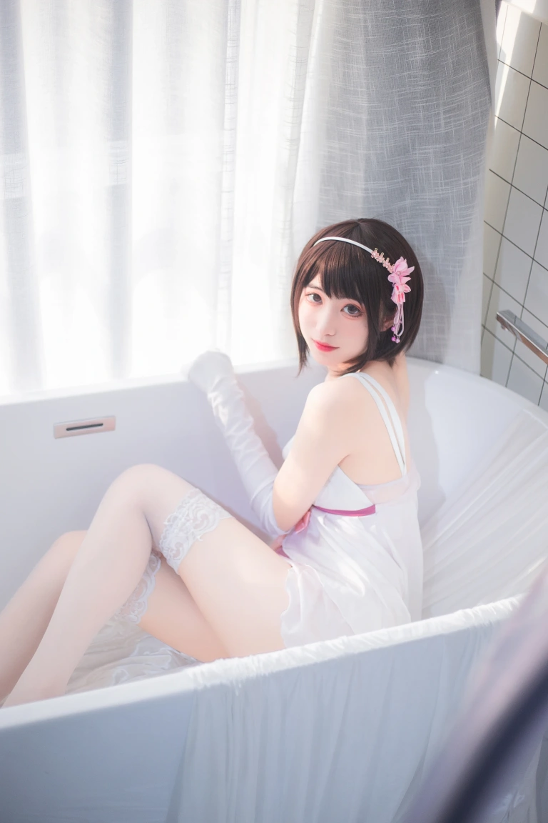 宮本桜《加藤惠浴室》主题写真：25张全套美图
