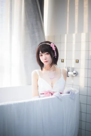 宮本桜《加藤惠浴室》主题写真：25张全套美图