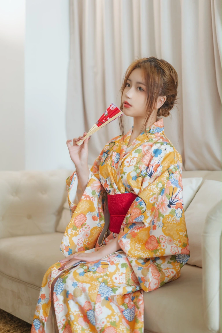 一北亦北《和服泳装》主题写真：26张全套美图，含1个视频