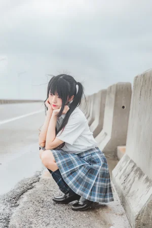 桜桃喵《耳畔的风》主题写真：27张全套美图