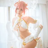 是一只熊仔《公主连结 草野优衣》主题写真：30张全套美图