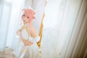 是一只熊仔《公主连结 草野优衣》主题写真：30张全套美图