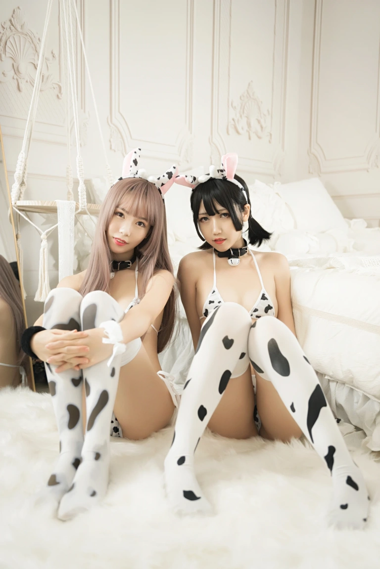 不呆猫&抖娘《牛奶》主题写真：35张全套美图