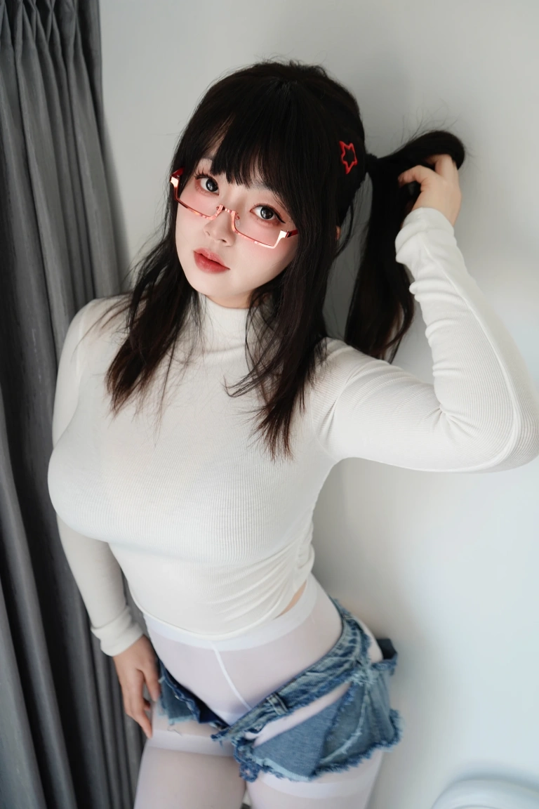 一只毛毛帽《毛毛帽 NO.003 – 居家妹妹3》主题写真：55张全套美图