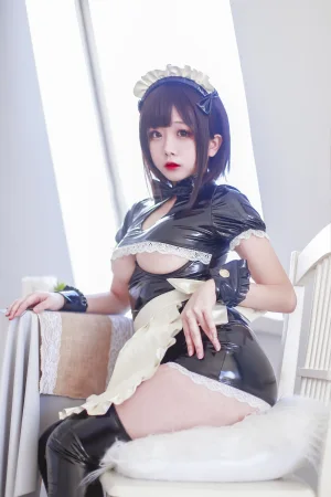 日奈娇(椎名莜)《半乳女仆》主题写真：42张全套美图