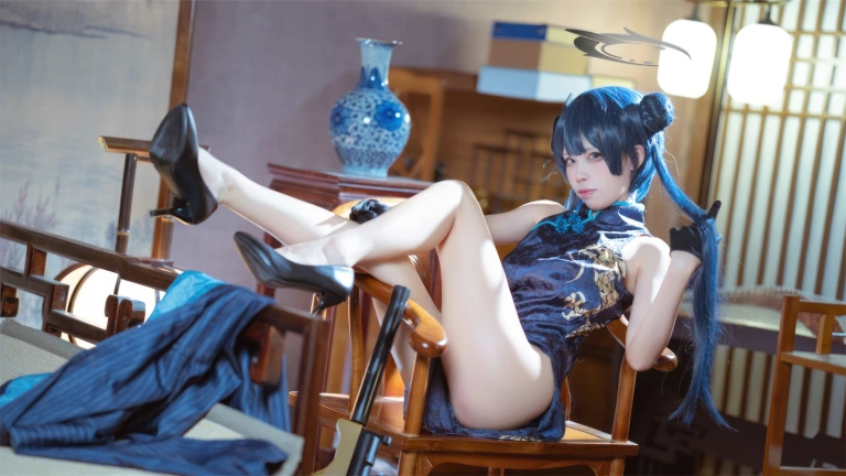 三無人型《碧蓝档案 妃咲旗袍》主题写真：42张全套美图