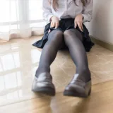 香草喵露露《黑丝萌妹》主题写真：44张全套美图