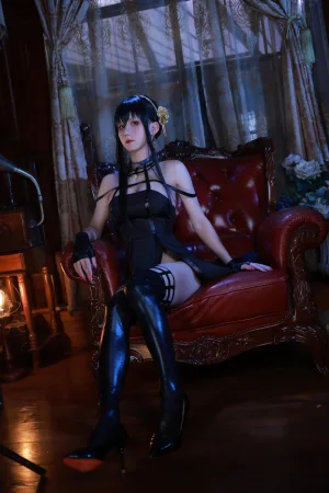 桜满三时《约尔礼服》主题写真：45张全套美图