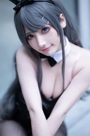 是三不是世《麻衣学姐》主题写真：60张全套美图，含1个视频
