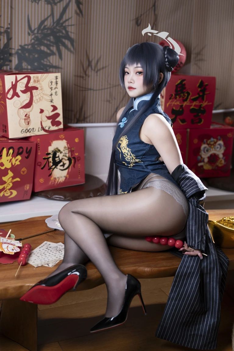 慢炖仓鼠球《妃咲》主题写真：80张全套美图