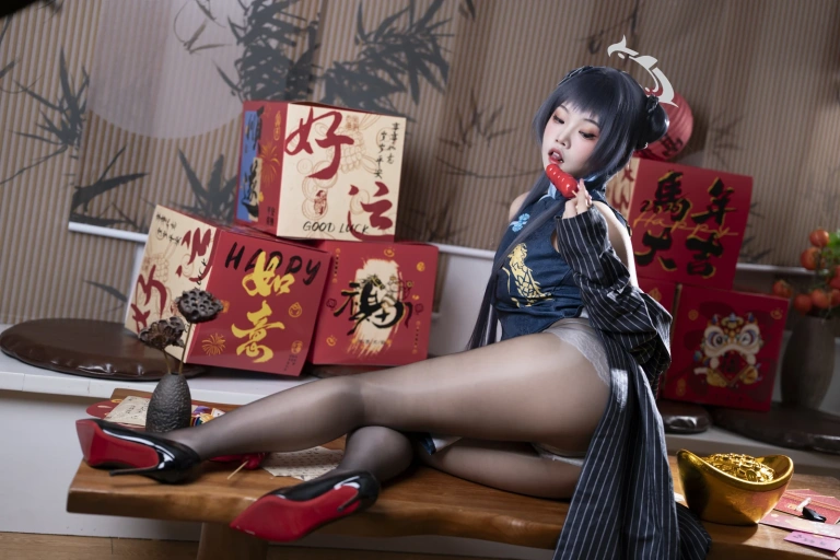 慢炖仓鼠球《妃咲》主题写真：80张全套美图