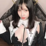 一只废喵《Fantia 2022年09月会员合集》主题写真：35张全套美图
