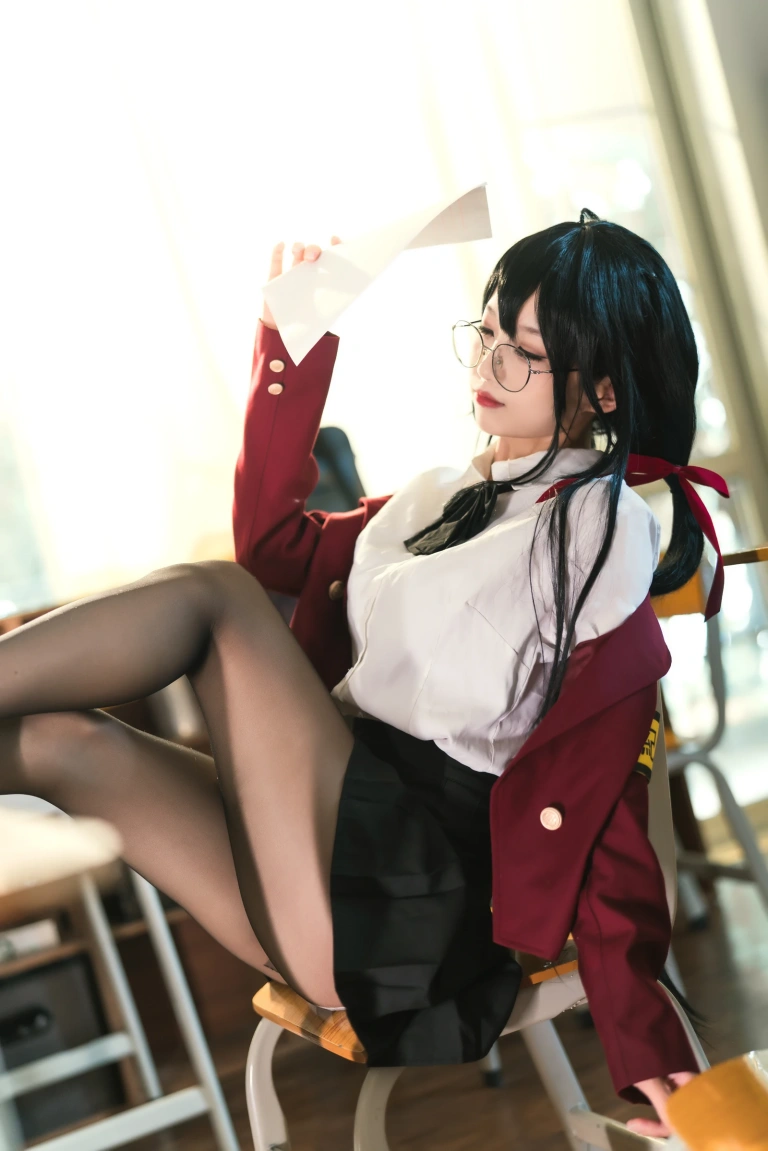 狐玖玖《碧蓝航线 大凤JK》主题写真：20张全套美图