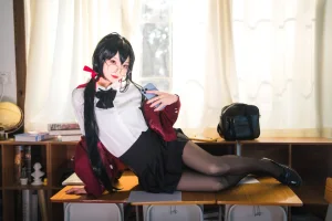 狐玖玖《碧蓝航线 大凤JK》主题写真：20张全套美图