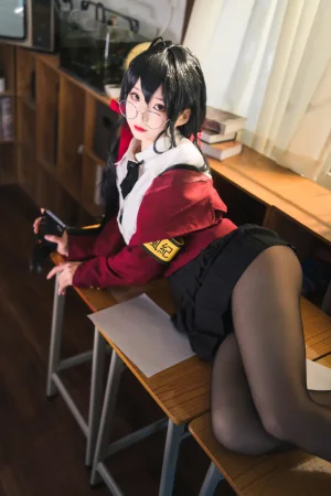 狐玖玖《碧蓝航线 大凤JK》主题写真：20张全套美图
