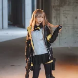 面饼仙儿《UMP45》主题写真：26张全套美图