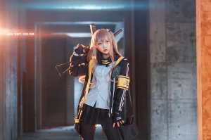 面饼仙儿《UMP45》主题写真：26张全套美图