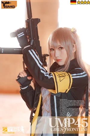 面饼仙儿《UMP45》主题写真：26张全套美图