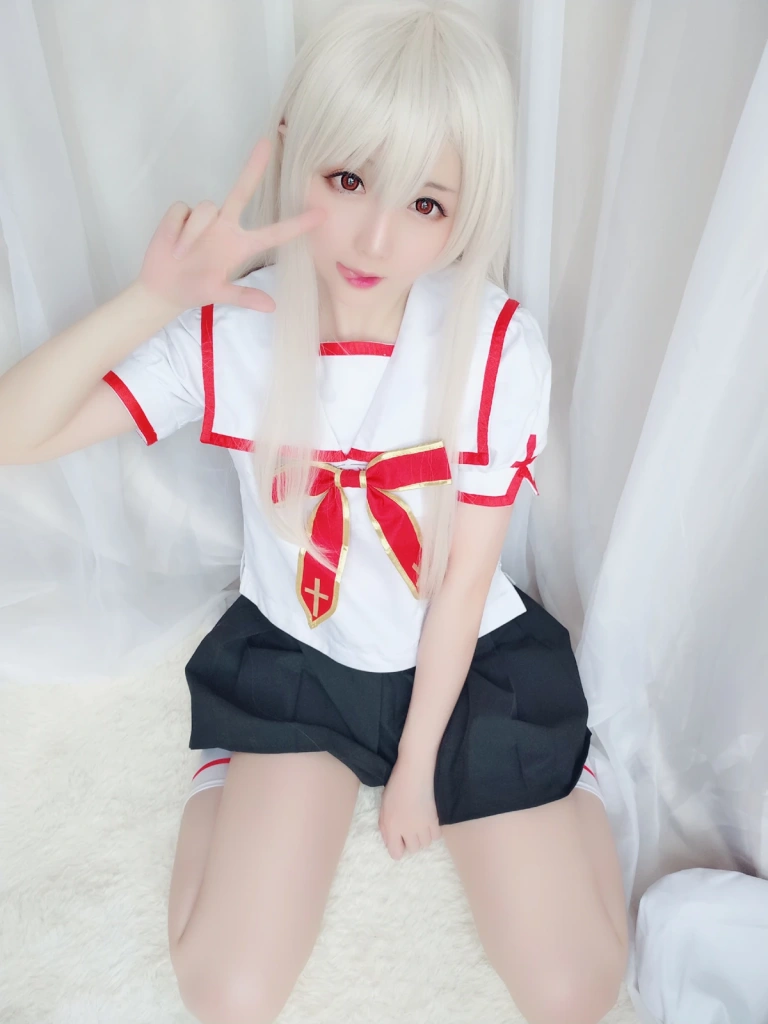 星之迟迟《VOL.3 伊莉雅同人包》主题写真：61张全套美图