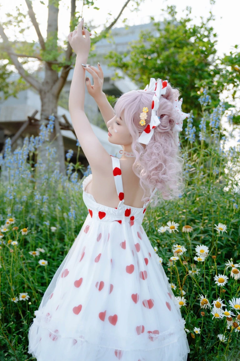 叉子宝宝《夏日》主题写真：12张全套美图