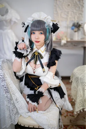 花铃《柴郡》主题写真：14张全套美图