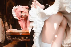 瓦斯塔亚小龙虾《女仆》主题写真：15张全套美图