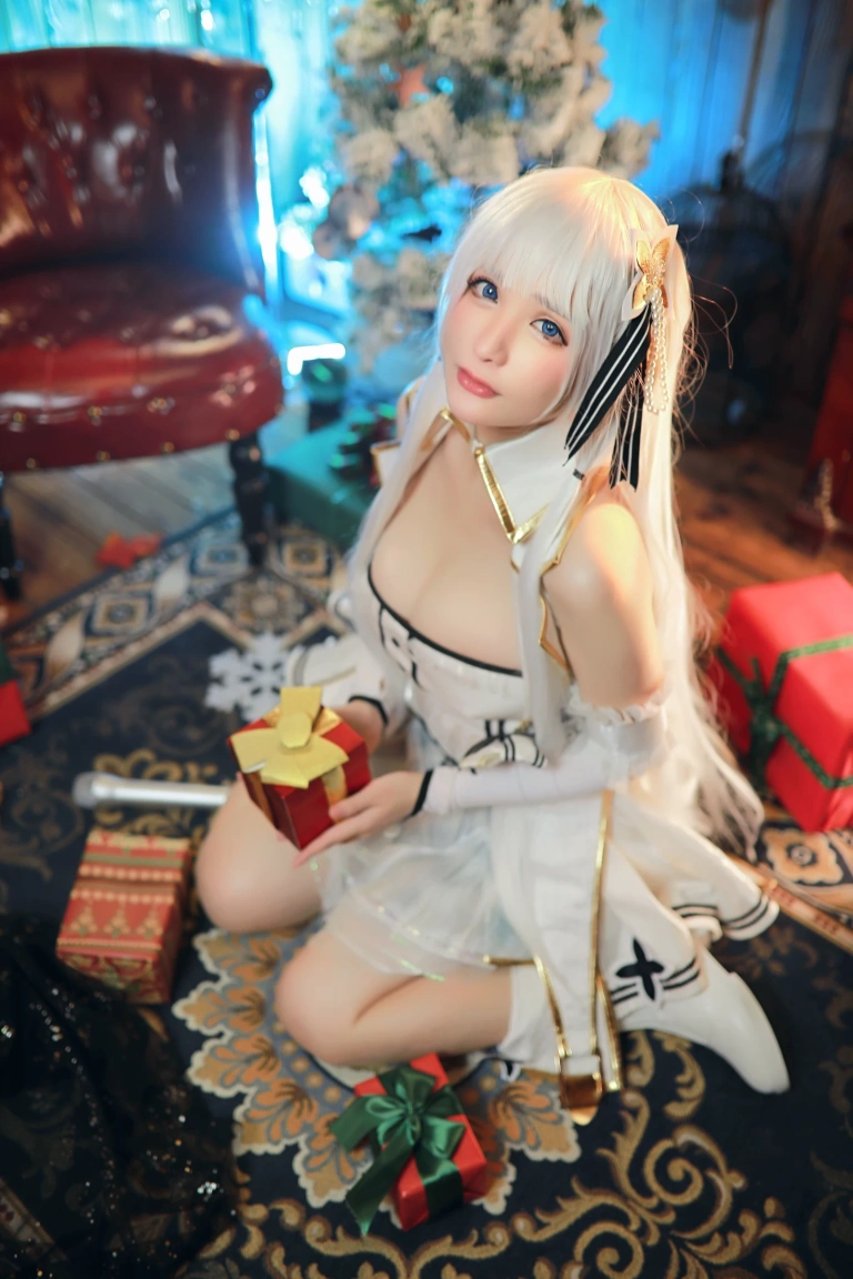 前羽《碧蓝航线 光辉》主题写真：17张全套美图