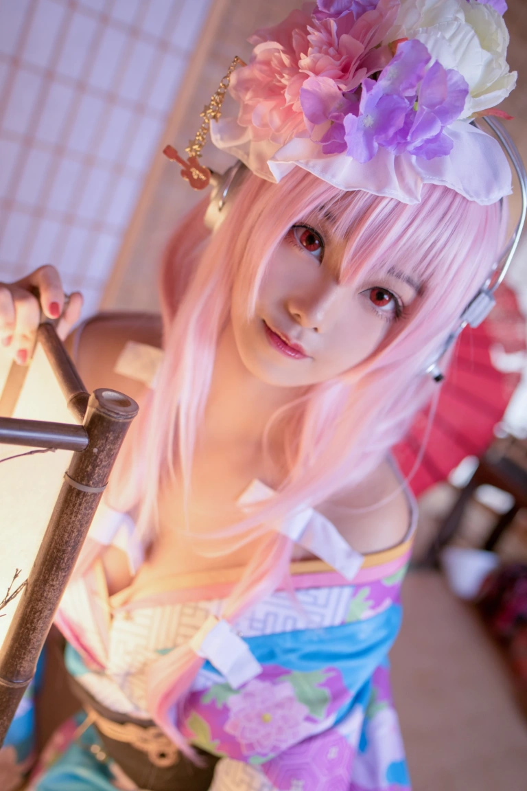 蜜汁猫裘《索尼子和服》主题写真：19张全套美图